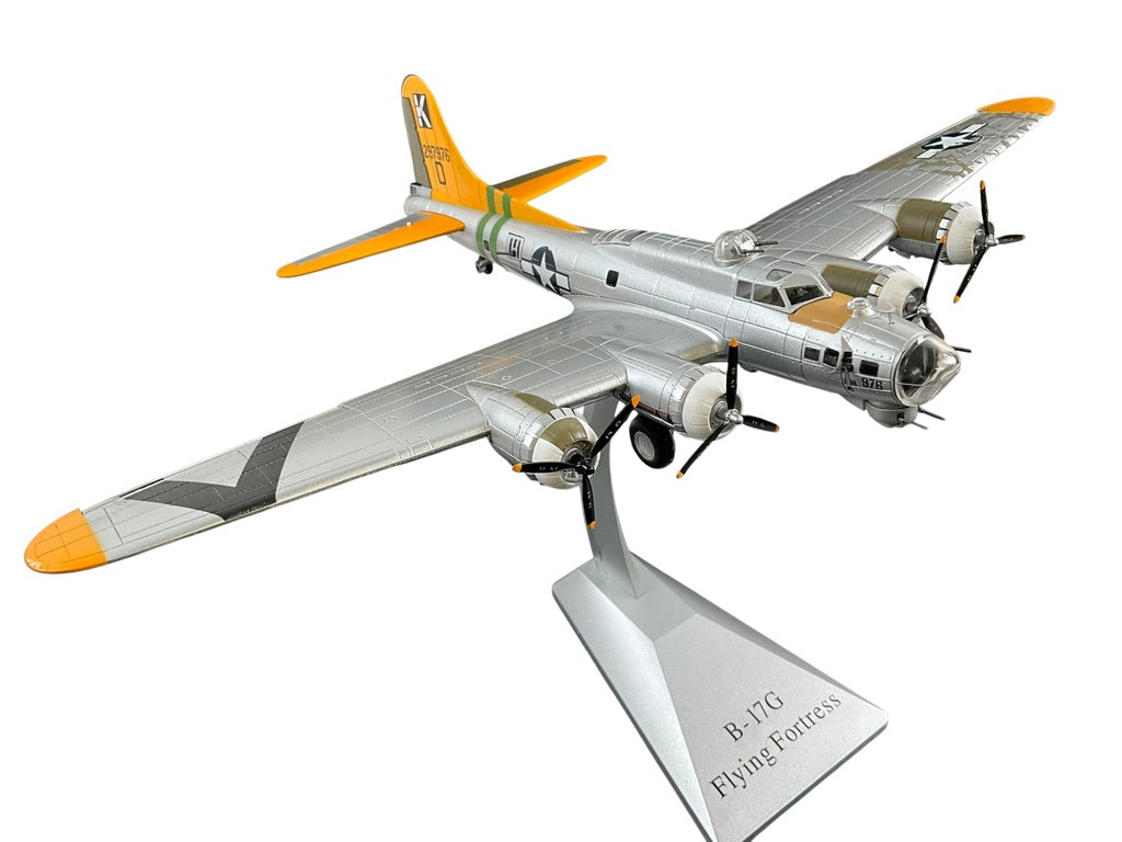 1/72 AirForce-1 (AF1-0110) Boeing B17G Flying Fortress (297976) "A BIT O' LACE" 709th BS, 447th BG, 8th Air Force, U.S.A.A.F., Rattlesden, Norfolk, England, April 1945 (Limited Edition)