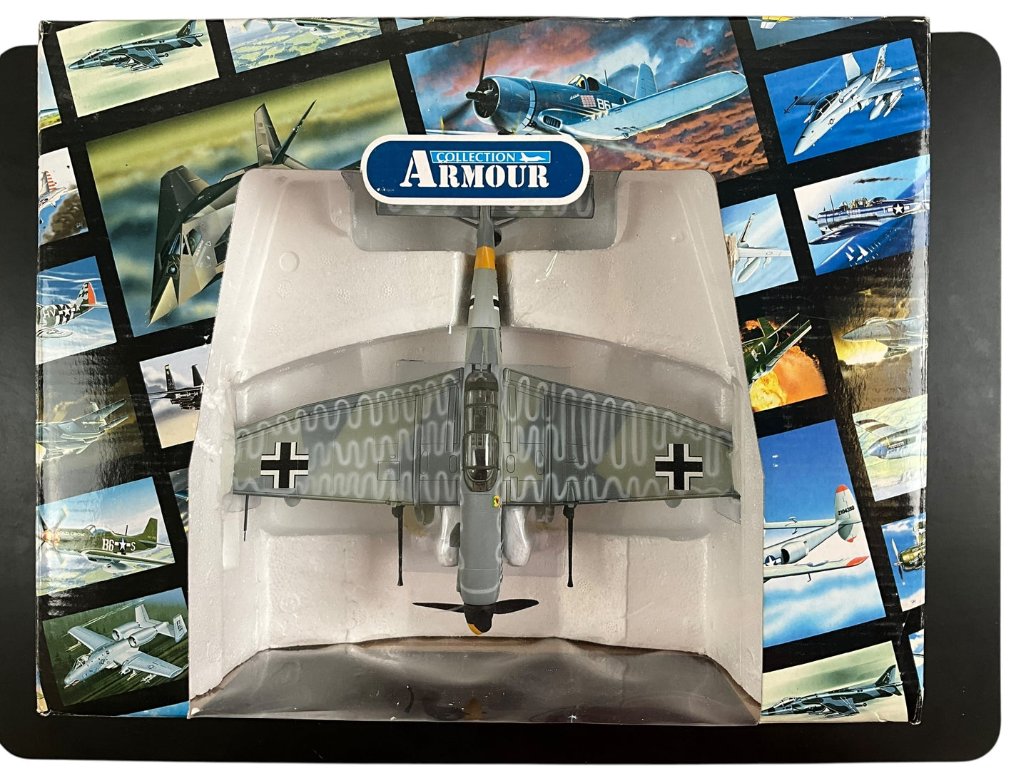 1/48 Franklin Mint/Armour (B11E183) Junkers JU87-D5 Stuka (S2+T) 2/Tone Grey Winter Camo w/GAD Spray Can Snow "Operation Barbarosa" 1943 Sturzkampfgeschwader 77 (III/StG-77) Deutsch Reich's Luftwaffe (Limited Edition)