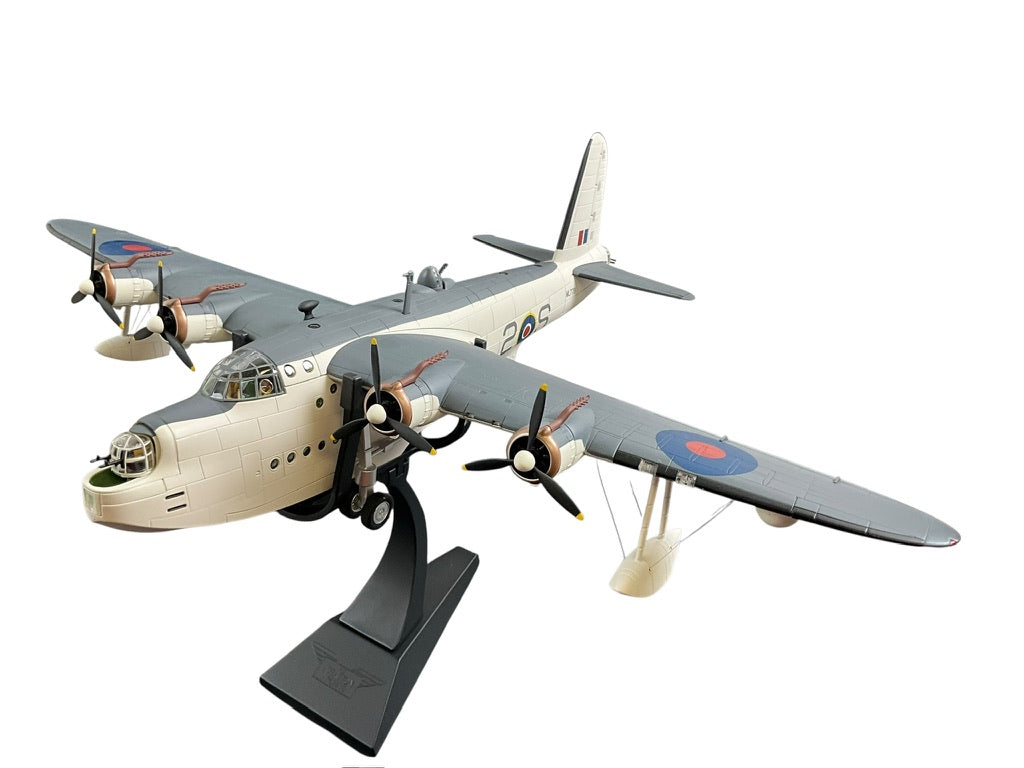 1/72 CORGI (AA27502) SHORT SUNDERLAND Mk.III (ML788 / 2-S) - Pembrook Dock, Wales - Coastal Command No.19 Group - Nov 1944 - Jun-1945 - 422 Sqdn - R.C.A.F. (LIMITED EDITION #1323 of ONLY 1500)