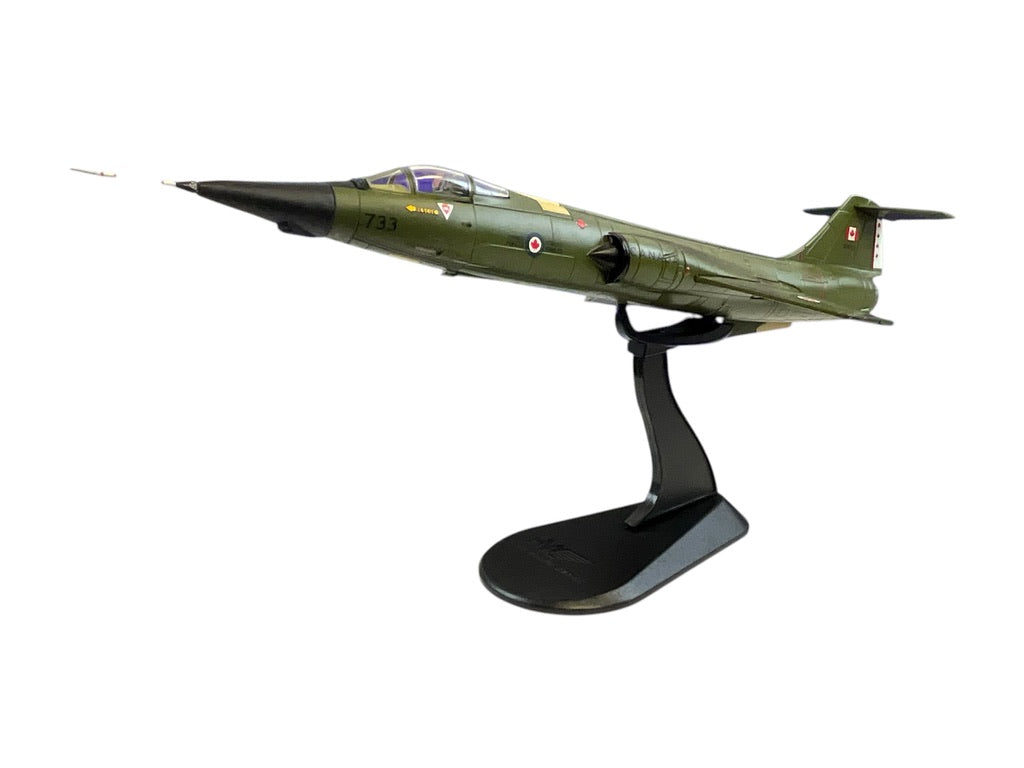 1/72 Hobbymaster (HA1065) Canadair (Lockheed) CF104 Starfighter (104733) #1 Canada Air Group - West Germany - Canadian Armed Forces 1976 (Limited Edition)
