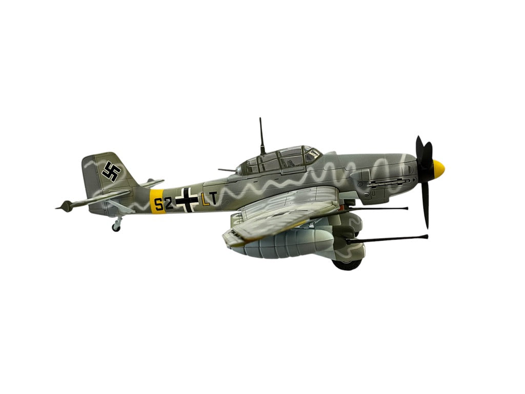 !/48 Franklin Mint/Armour (B11E183) Junkers JU87D Stuka (S2-LT) Gray & White Winter Camo X/STG77 WWII Deutsche Luftwaffe (Limited Edition)