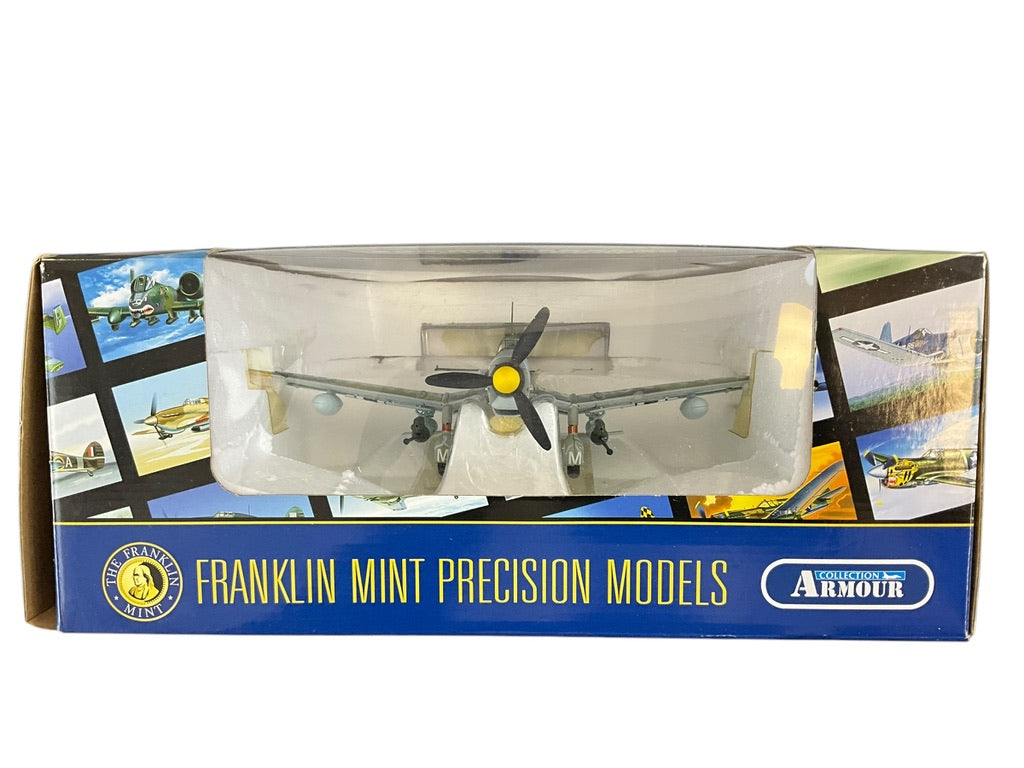 !/48 Franklin Mint/Armour (B11E183) Junkers JU87D Stuka (S2-LT) Gray & White Winter Camo X/STG77 WWII Deutsche Luftwaffe (Limited Edition)