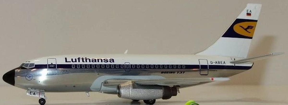 1/200 B-BOX BOEING B737-200 LUFTHANSA 1959-1970 (LIMITED EDITION)