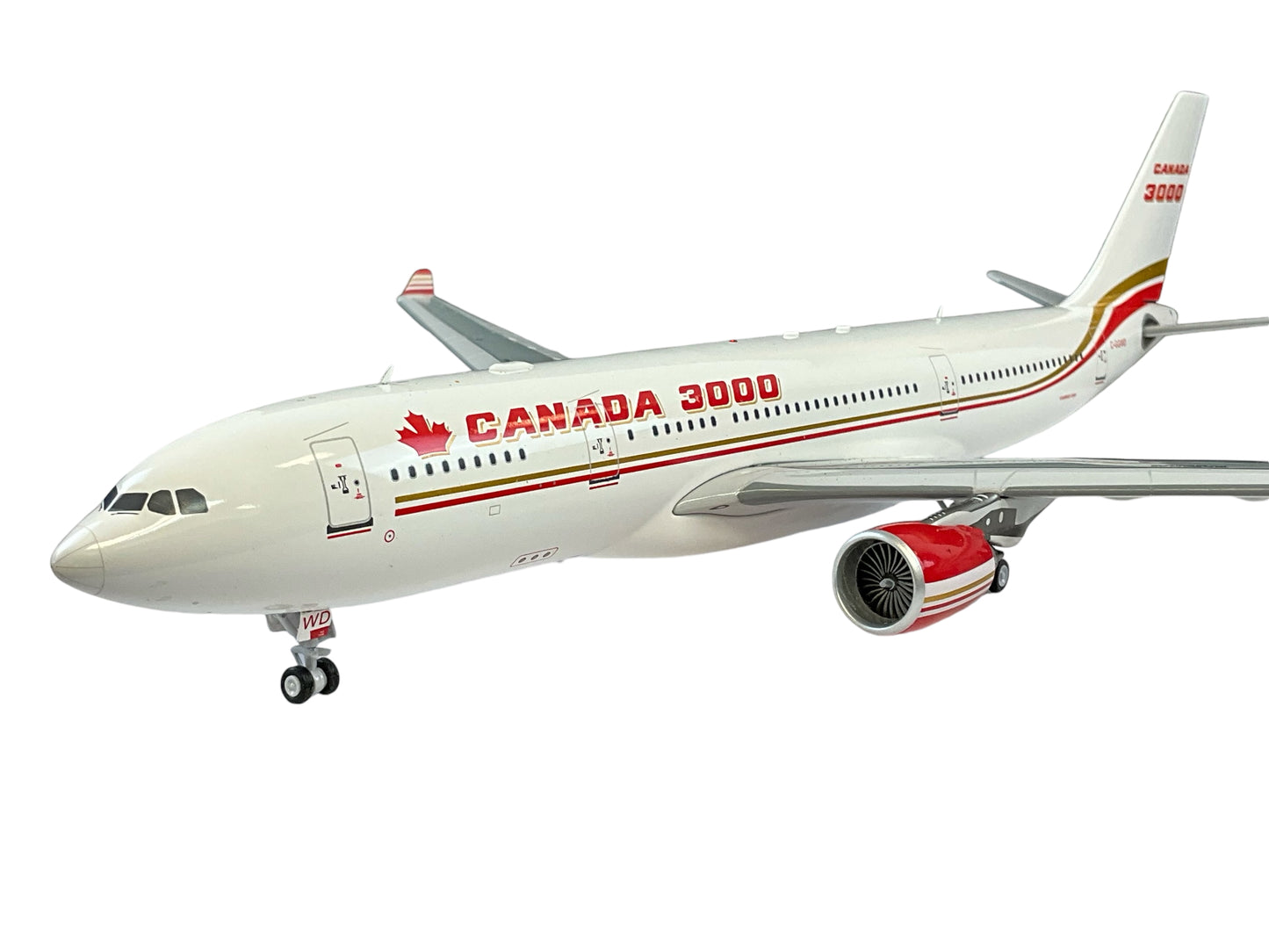 1/200 Inflight200 (IF332270119) Airbus A330-200 (C-GGWD) Canada3000 (LIMITED EDITION)