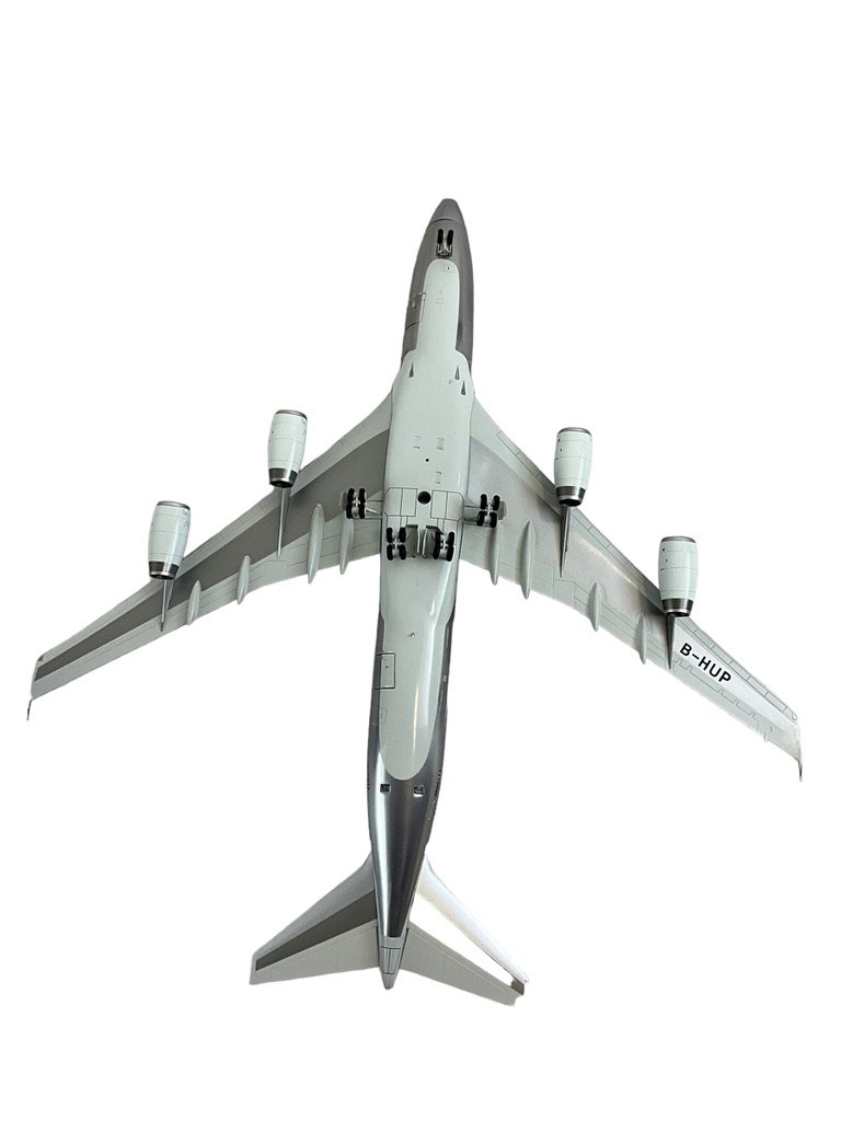 1/200 JC Wings (SA2003C) Boeing B747-400F (B-HUP) Cathay Pacific Cargo Interactive Polished Aluminum Livery (Limited Edition)