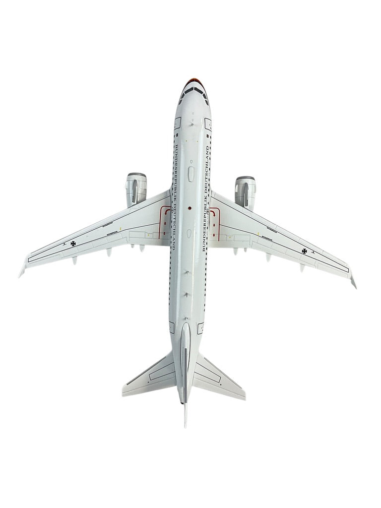 1/200 JC200 (LH2247) Airbus A319-133CJ (15-01) - BundesRepublic Deutschland - Deutsch Bundes Luftwaffe (Limited Edition)