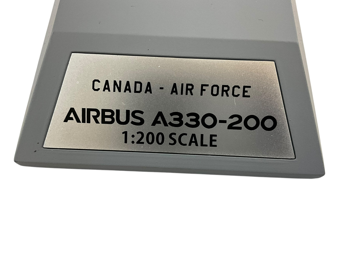 1/200 Inflight200 (IF332RCAF01) Airbus A330-200 Husky (330002) 437 "Husky" Sqdn R.C.A.F. (Limited Edition)