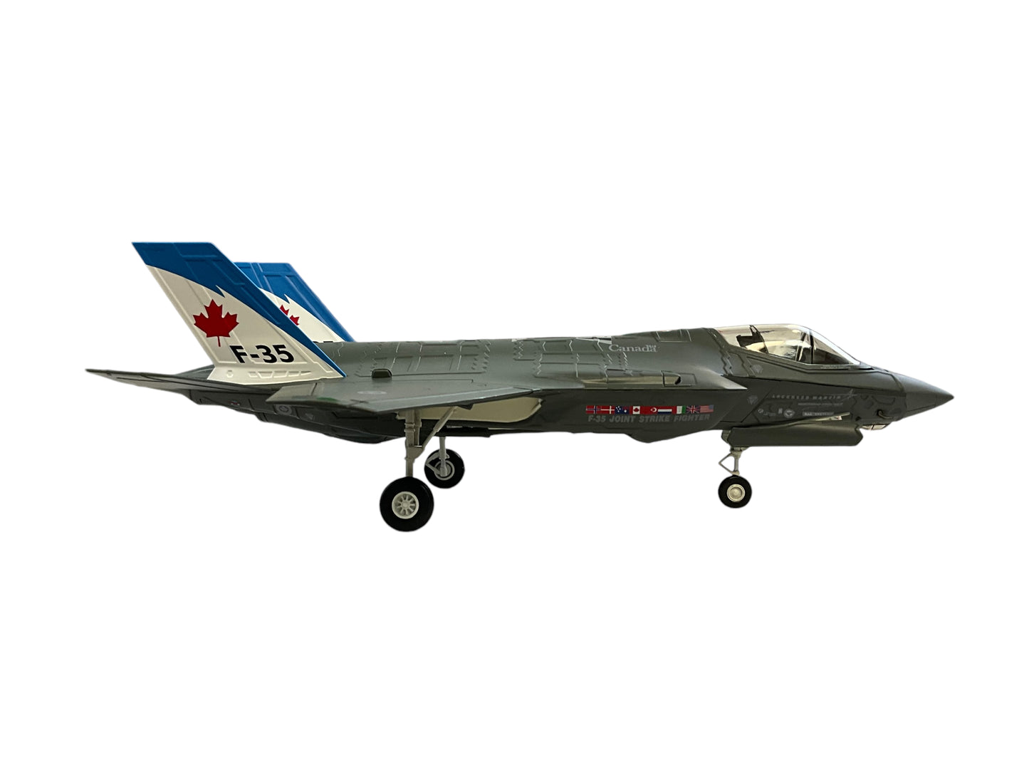 1/72 Hobbymaster (HA4429) Lockheed-Martin F35A Lightning II CAF (Mock-up) Canadian Aviation $ Space Museum, Ottawa 2010 (Limited Edition)