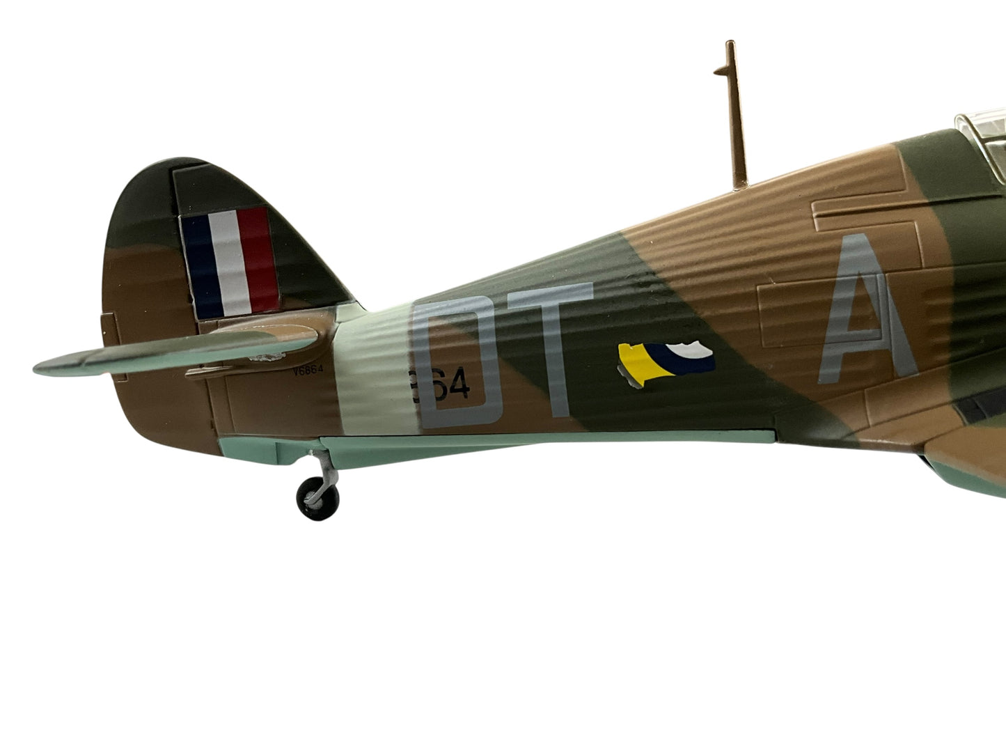 1/48 Franklin Mint/Armour (B11B575) Hawker Hurricane MK.I (V6864 / DT+A) flown by "Battle of Britain' Ace (27 Kills) Robert Stanford Tuck, 257 "Burma" Sqdn, R.A.F. (Limited Edition)