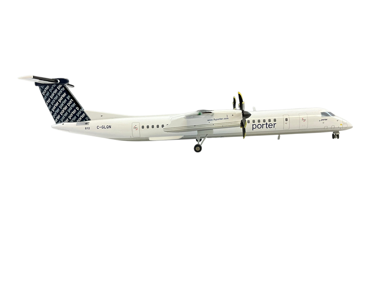 1/200 Gemini200 (G2POE386) Bombardier Q400 (C-GLQN) Porter Airlines (Limited Edition) 2013 Release