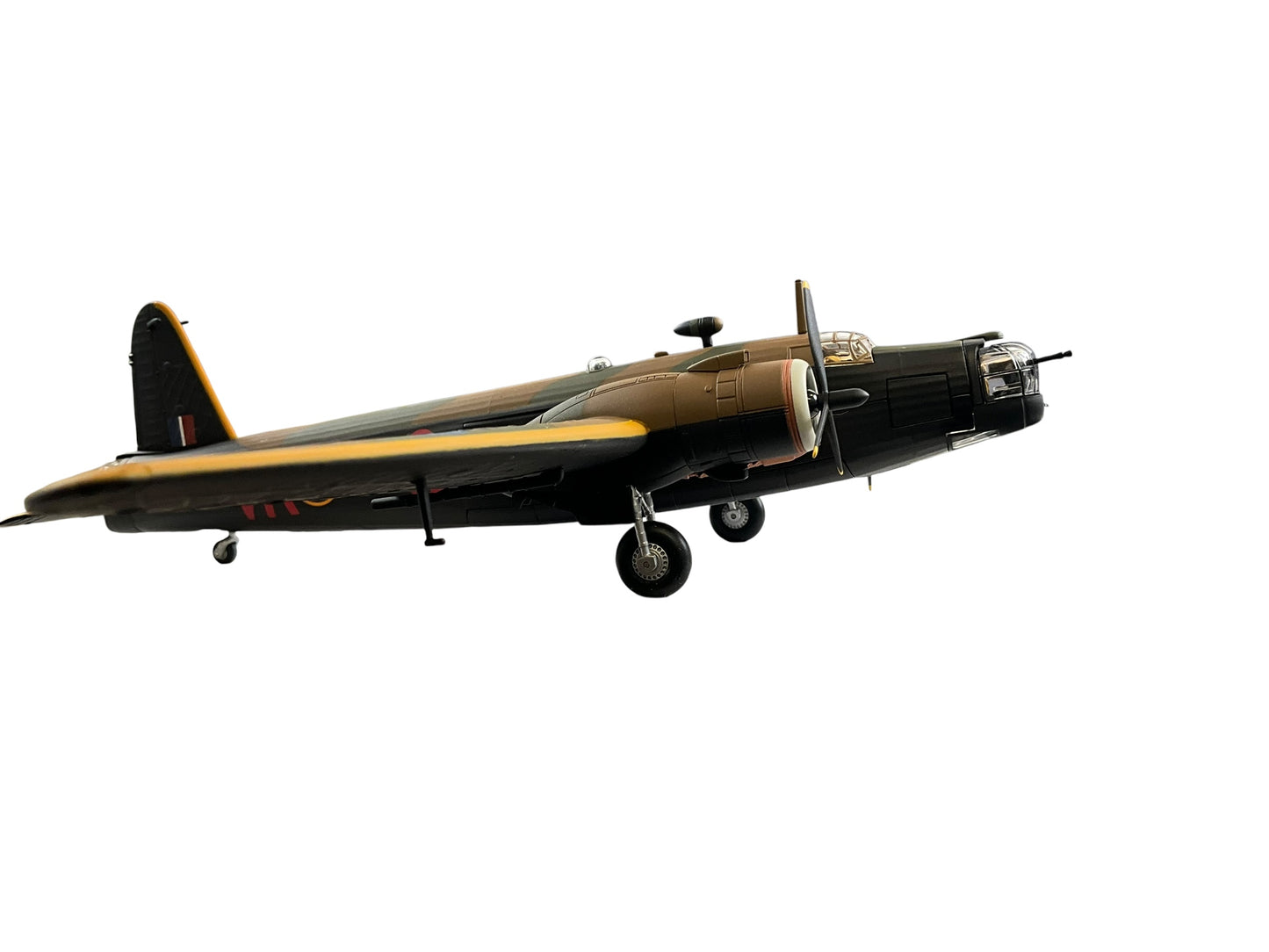 1/72 Corgi (AA345803) Vickers Wellington Mk.III (Z1572 / VR+Q) 419 "Moose" Sqdn R.C.A.F. Mildenhall, Suffolk May 1942 (Limited Edition #0785 of ONLY 1600)