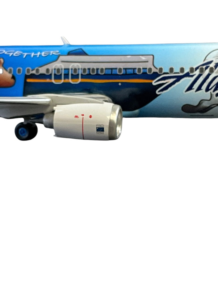 1/200 Gemini200 (G2ASA174) Boeing B737-400 (N705AS) "CargoDawg" DogSled & Alaska Attractions Livery - Alaska Airlines (Limited Edition) 2009 Release