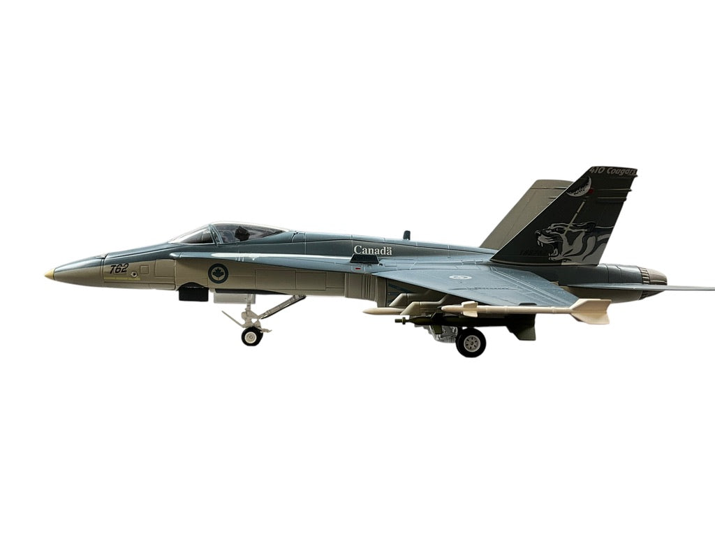 1/48 FRANKLIN-MINT (B11E679) McDONNELL DOUGLAS CF188 HORNET (188762) - 1993 "50th Anniversary of 410 Cougars Sqdn" Airshow Livery - in Lybia No-Fly Zone 2011 - 410 Sqdn C.F.B. Cold Lake, Alberta - CANADIAN ARMED FORCES (Limited Edition of Only 400)