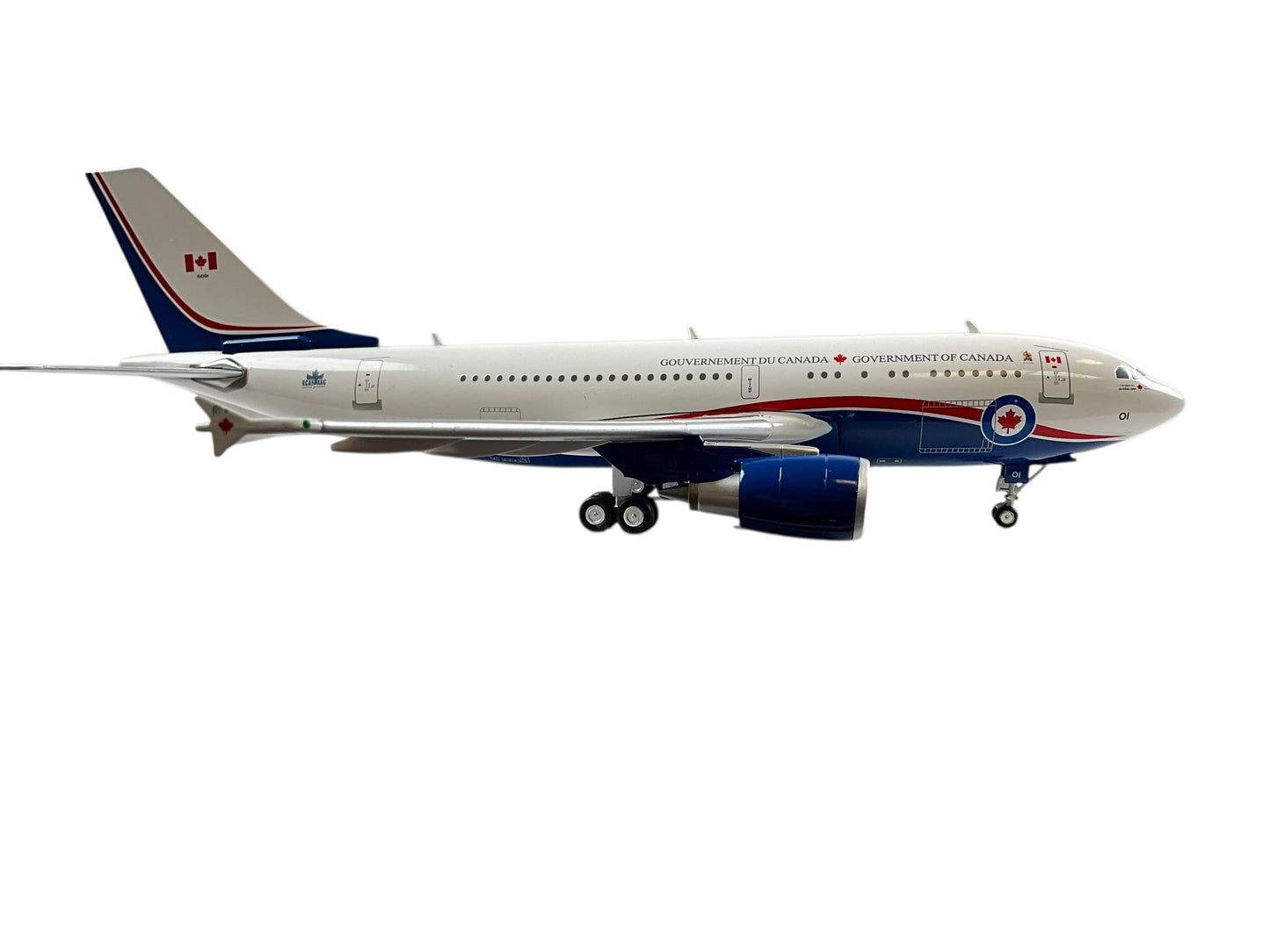 1/200 HOBBYMASTER AIRBUS (A310-304) CC-150 POLARIS 437(T) Husky Sqn RCAF (LIMITED EDITION)