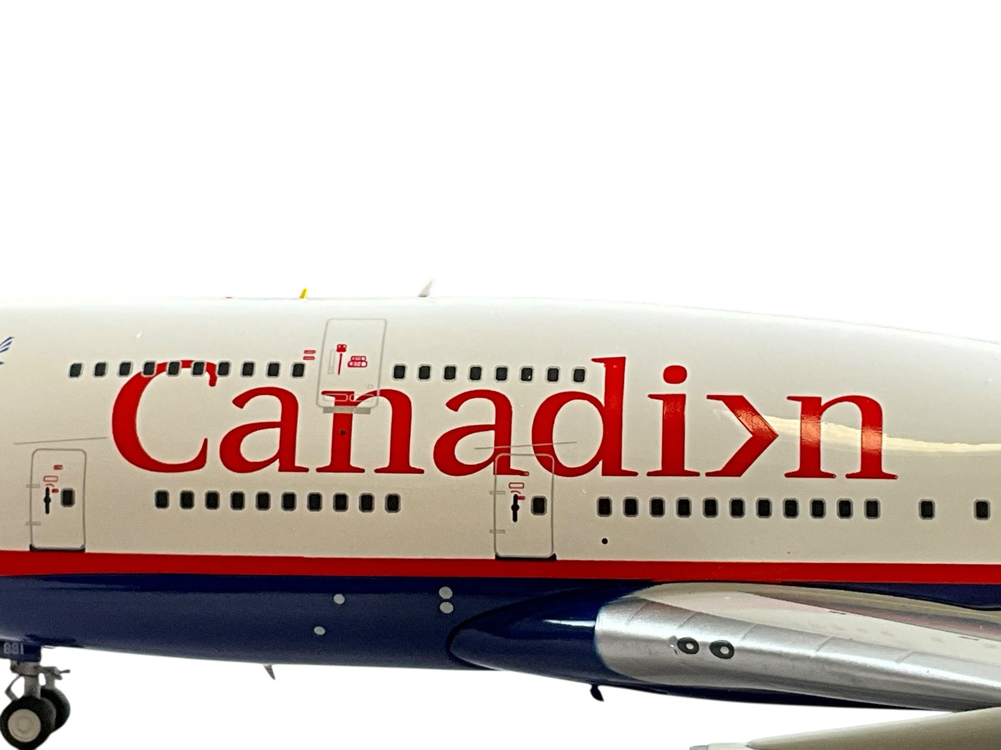 1/200 Inflight200 (IF7440717) Boeing B747-475 (C-GMWW) "Maxwell W. Ward" 2nd C.A.I. - Landor "Proud Wings" Livery - Canadian Airlines International (Limited Edition)