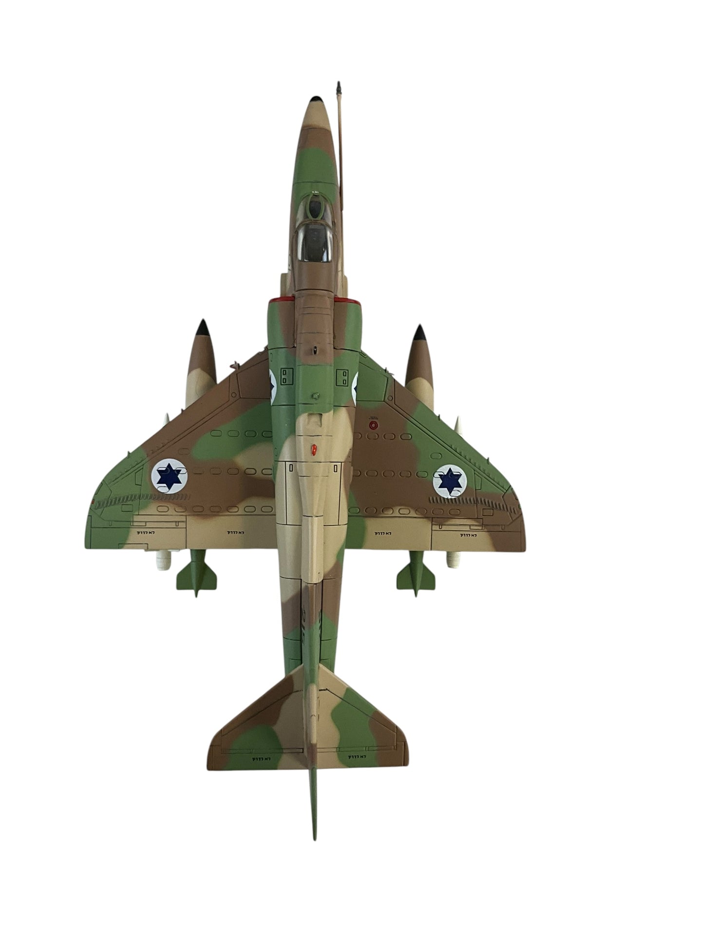 1/72 HobbyMaster (HA1407) Douglas A4E Skyhawk Yom Kippur War 1973 - 116 Sqdn "The Flying Wing" Israeli Air Force (Limited Edition)