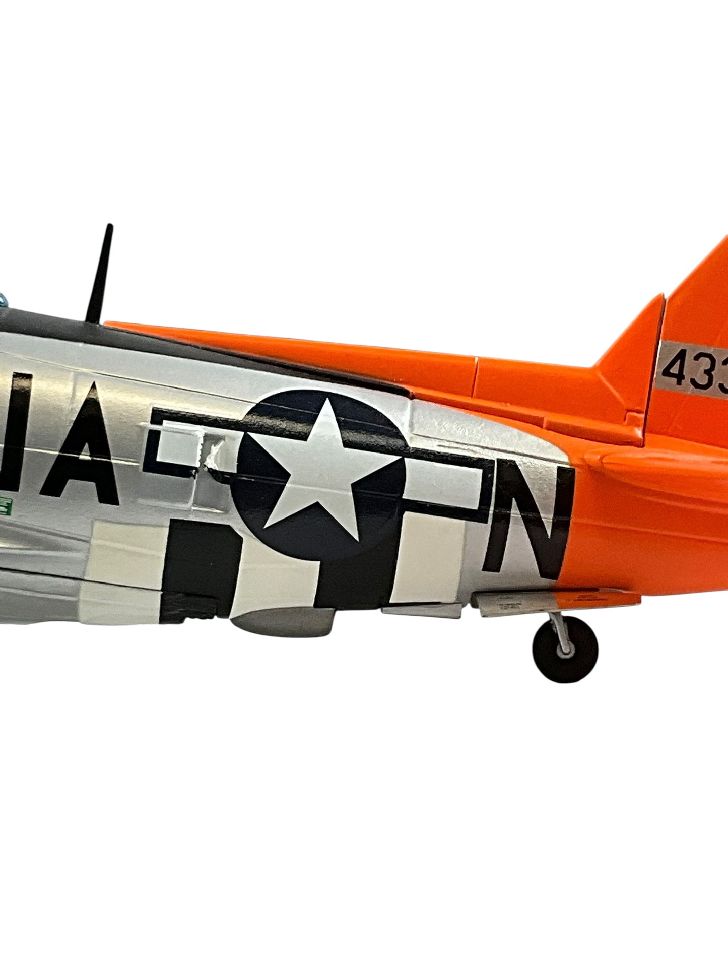 1/48 Armour/Franklin Mint (98150) Republic P47D Thunderbolt (IA+N - 433240) "Tarheel Hal" WWII,. U.S.A.A..F. (Limited Edition.