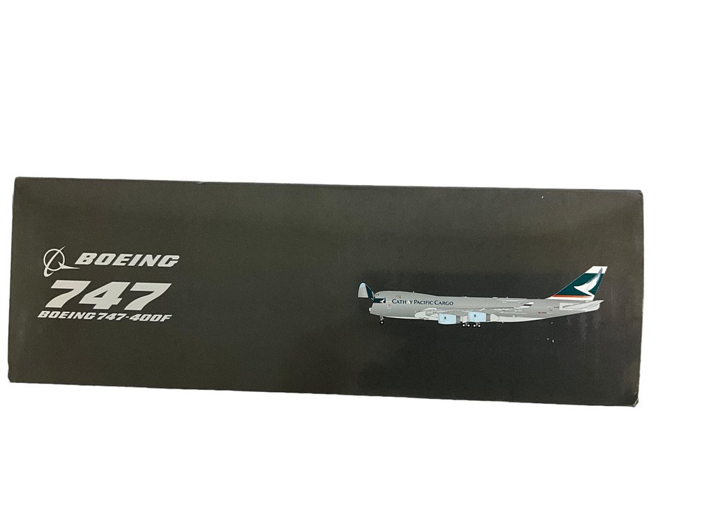 1/200 JC Wings (SA2003C) Boeing B747-400F (B-HUP) Cathay Pacific Cargo Interactive Polished Aluminum Livery (Limited Edition)