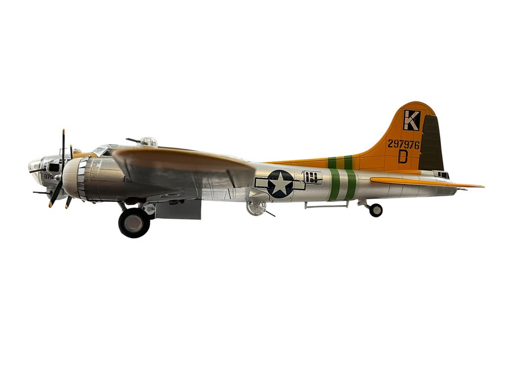 1/72 AirForce-1 (AF1-0110) Boeing B17G Flying Fortress (297976) "A BIT O' LACE" 709th BS, 447th BG, 8th Air Force, U.S.A.A.F., Rattlesden, Norfolk, England, April 1945 (Limited Edition)