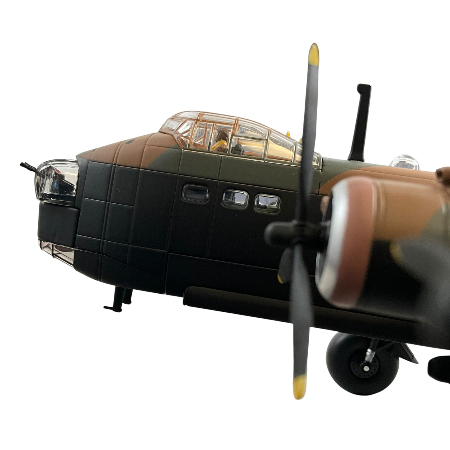 1/72 Corgi (AA39502) Short Stirling MK.I (BF372 /OJ+H) flown by F/SGT Rawdon ‘Ron’ Middelton V.C., 149 Sqdn R.A.F. (Limited Edition #1556 of Only 2200)