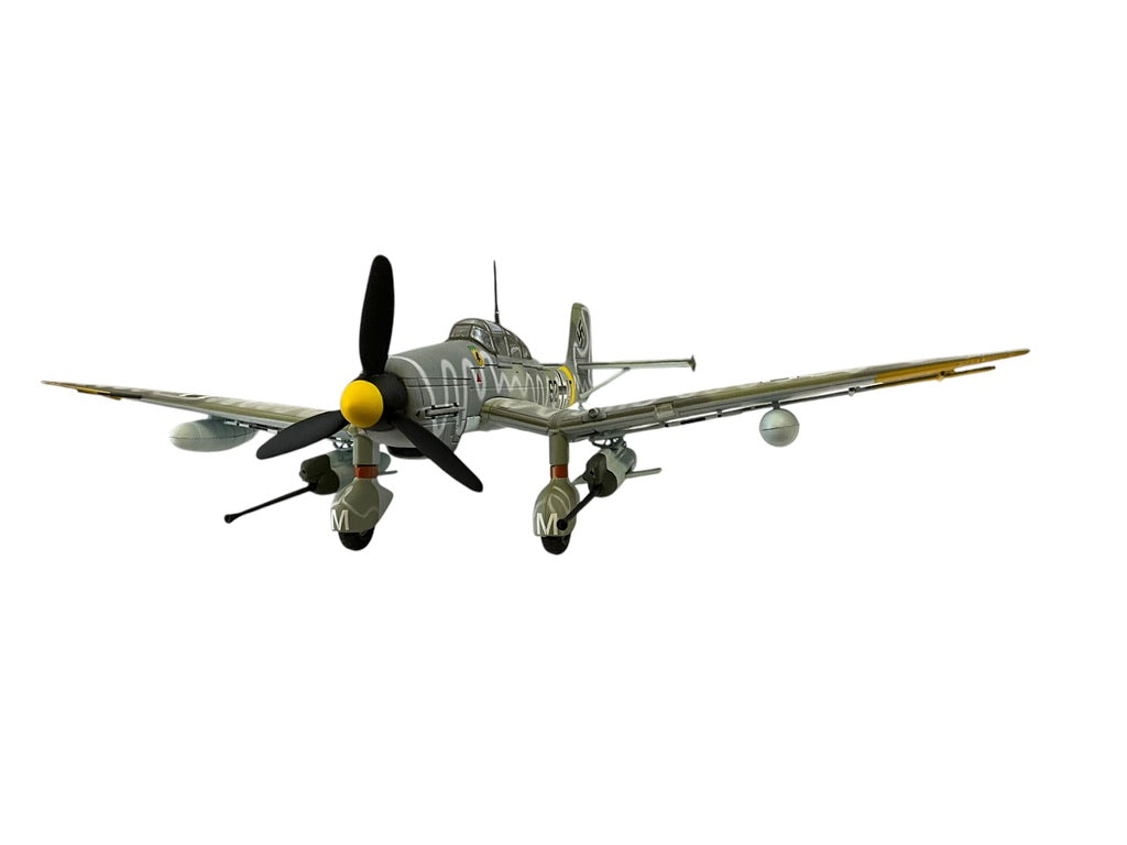 !/48 Franklin Mint/Armour (B11E183) Junkers JU87D Stuka (S2-LT) Gray & White Winter Camo X/STG77 WWII Deutsche Luftwaffe (Limited Edition)