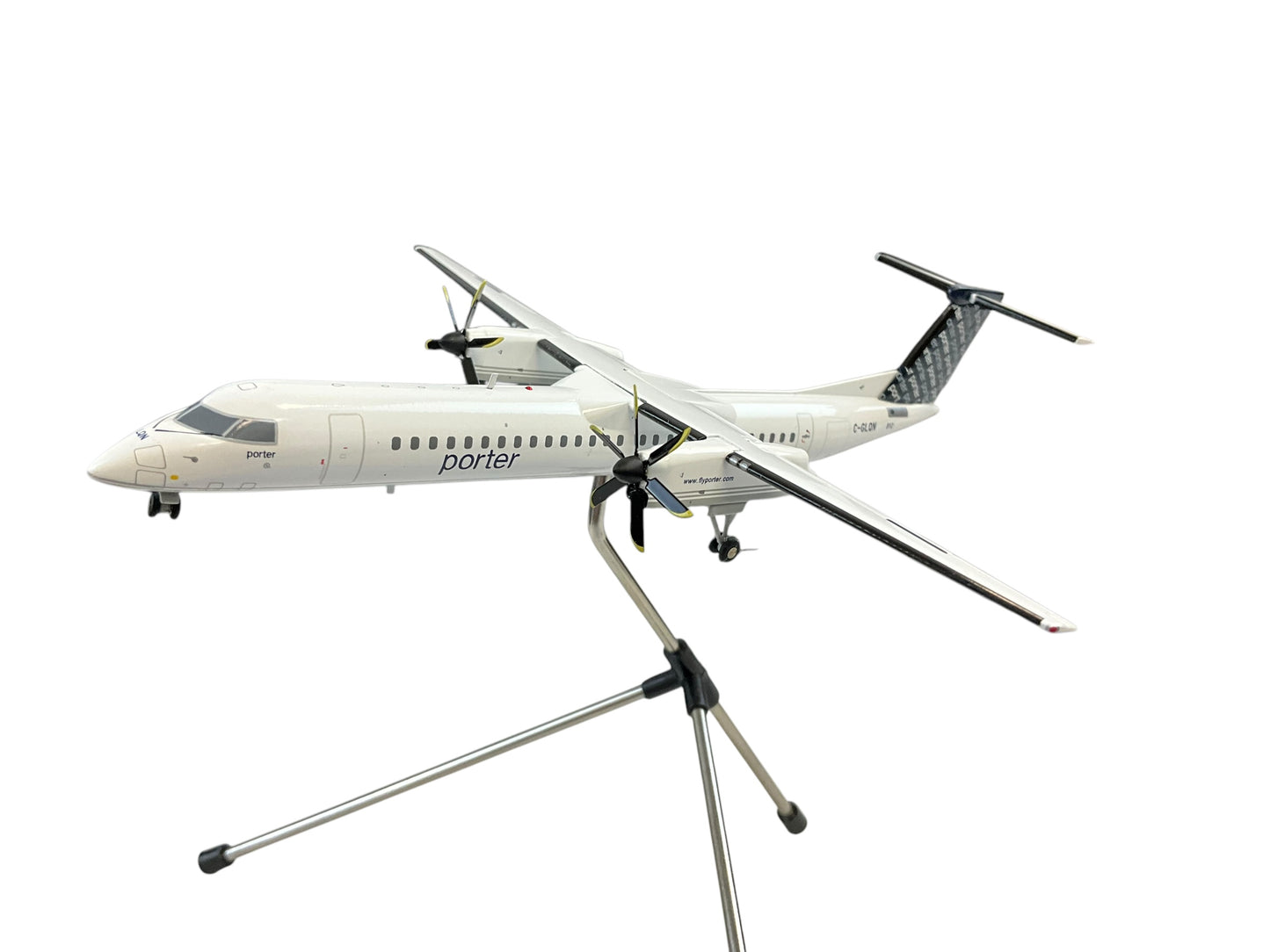 1/200 Gemini200 (G2POE386) Bombardier Q400 (C-GLQN) Porter Airlines (Limited Edition) 2013 Release