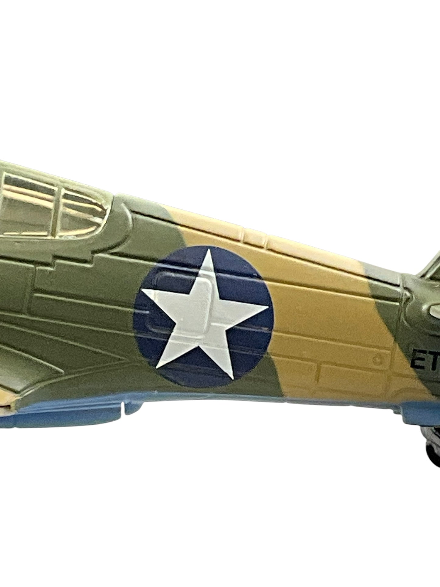 1/48 Franklin Mint/Armour (B11B622) Curtiss P40 WarHawk (ET601) flown bt Lt. J.D.Landers (5-Kills) "Texas Longhorns" 49th FG, 9th FS, U.S.A.A..F. (Limited Edition)
