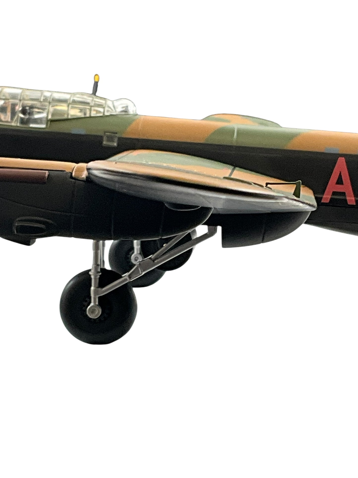 1/72 Corgi (AA32615) Avro Lancaster (ED912 / AJ+N) Flown by P/O Les Knight "Operation Chastise" Eder Dam Raid 617 Sqdn R.A.F. (Limited Edition #1063 of ONLY 1501)