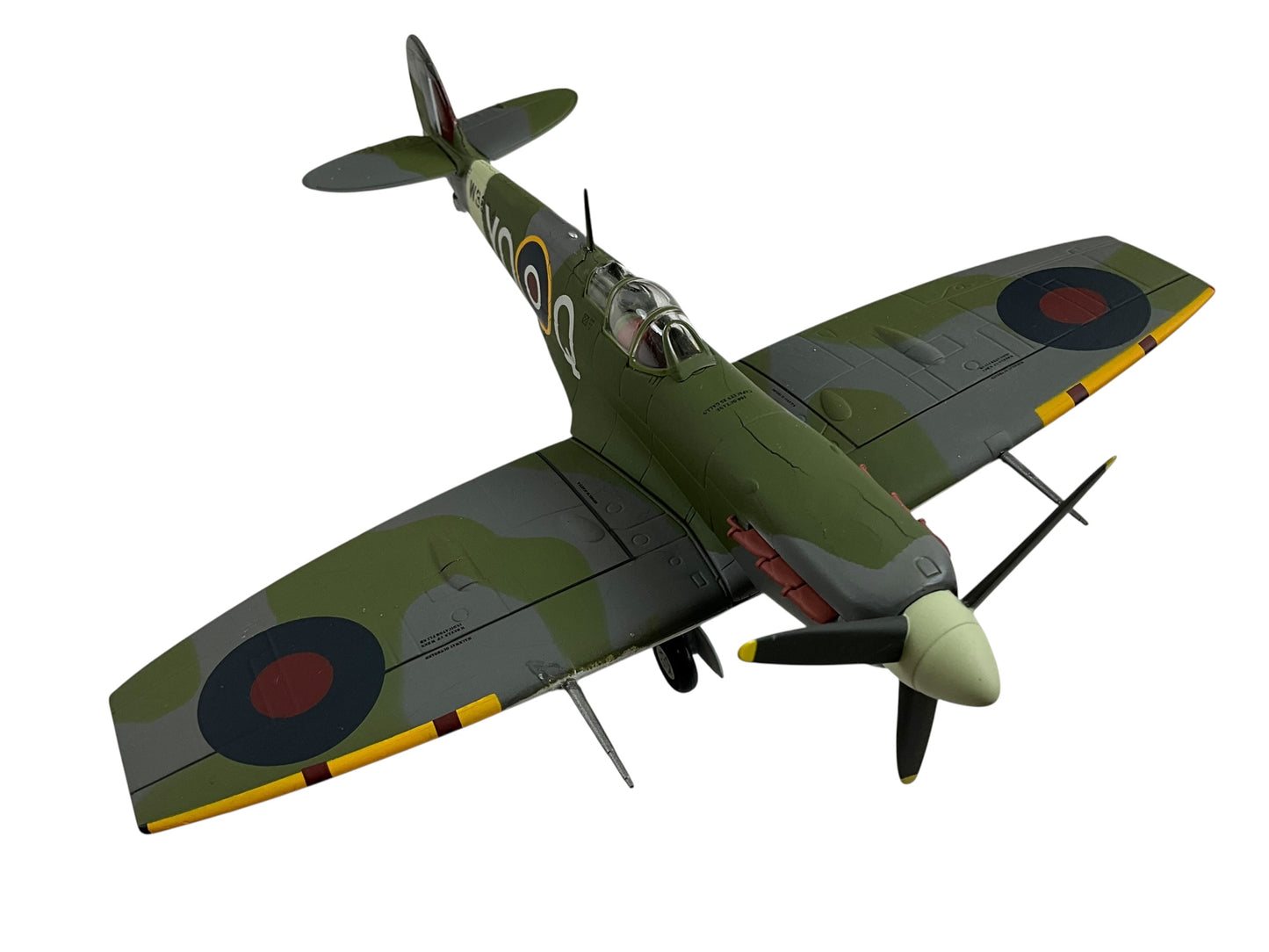 1/48 Armour/Franklin Mint (98159/B11B306) Supermarine Spitfire MK.Vb "Clipped Wings" (W3834/YO+Q) 401 "Ram " Sqdn R.C.A.F. (Limited Edition)