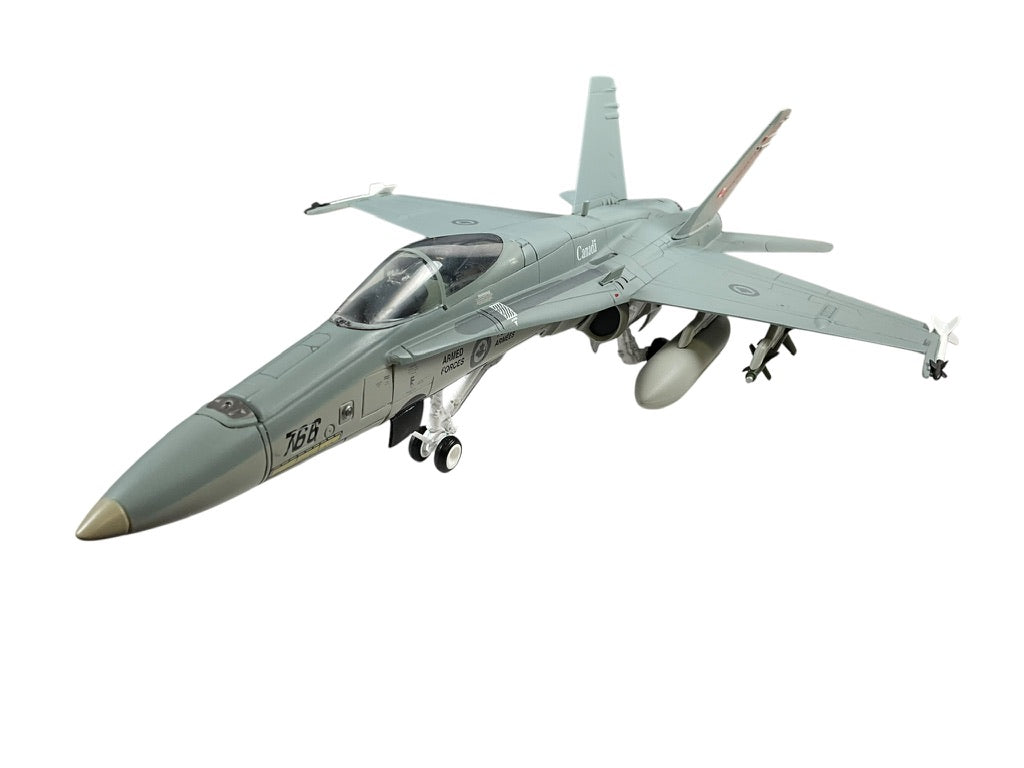 1/48 FRANKLIN-MINT (B11E123) McDONNELL-DOUGLAS CF188 HORNET (188766) Low Vis Blue-Gray Camoflage Livery 1st CAD,CFB Baden/Soelingen Germany 439 SabreTooth Tiger Sqdn 1991 - Later 416,441 & 409 Sqdn -CANADIAN ARMED FORCES (LIMITED EDITION #154 of ONLY 250)