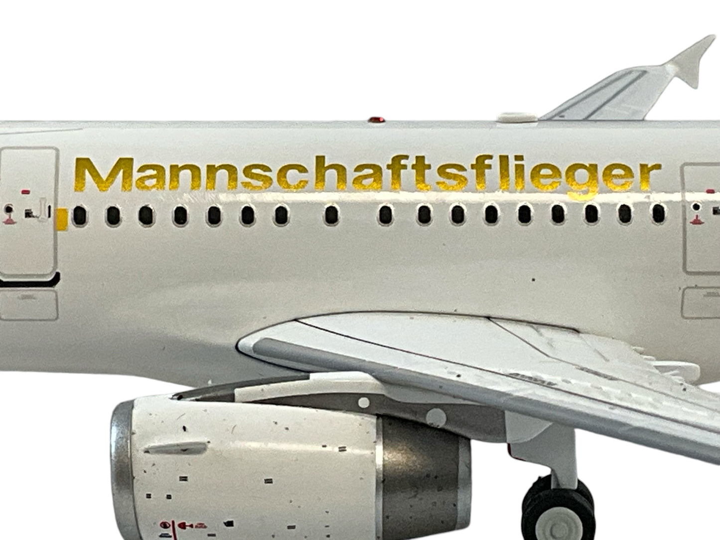 1/200 (Inflight200) J-Fox (JF-A321-024) Airbus A321-200 "Lindau" (D-AISQ) "Fanhansa Mannschaftsflieger" 7th Livery Lufthansa (Limited Edition)