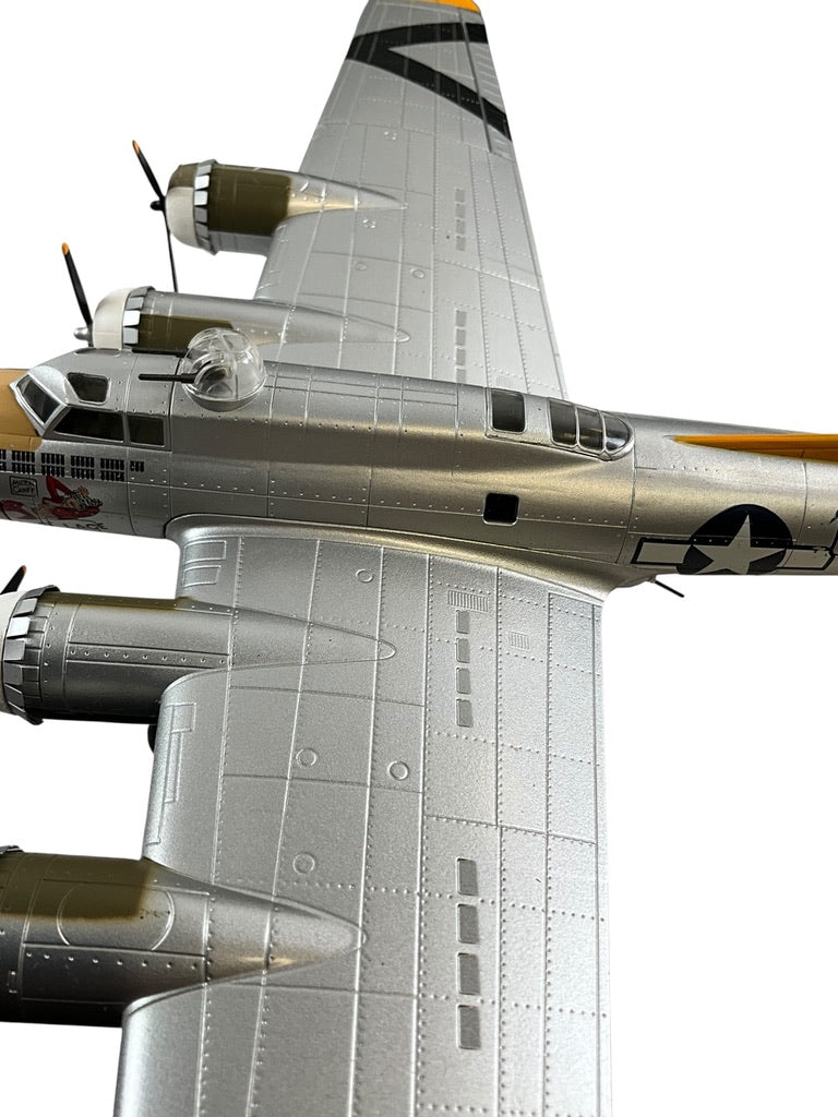 1/72 AirForce-1 (AF1-0110) Boeing B17G Flying Fortress (297976) "A BIT O' LACE" 709th BS, 447th BG, 8th Air Force, U.S.A.A.F., Rattlesden, Norfolk, England, April 1945 (Limited Edition)