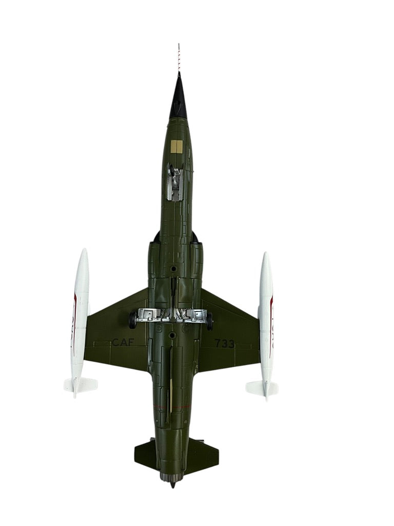 1/72 Hobbymaster (HA1065) Canadair (Lockheed) CF104 Starfighter (104733) #1 Canada Air Group - West Germany - Canadian Armed Forces 1976 (Limited Edition)