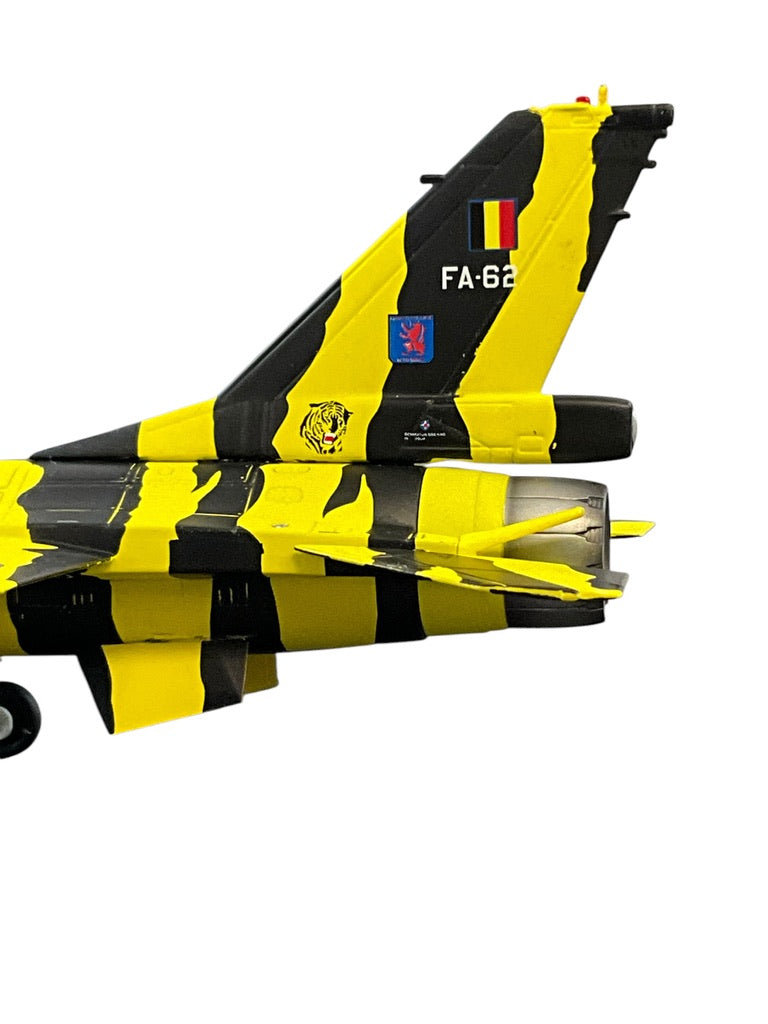e1/72 Dragon Wings (50039) Lockheed Martin F16A (Viper) Fighting Falcon (FA-62) 25th Anniversary NATO "Tiger Meet" 1986 Livery - Belgian Air Forc (Limited Edition)