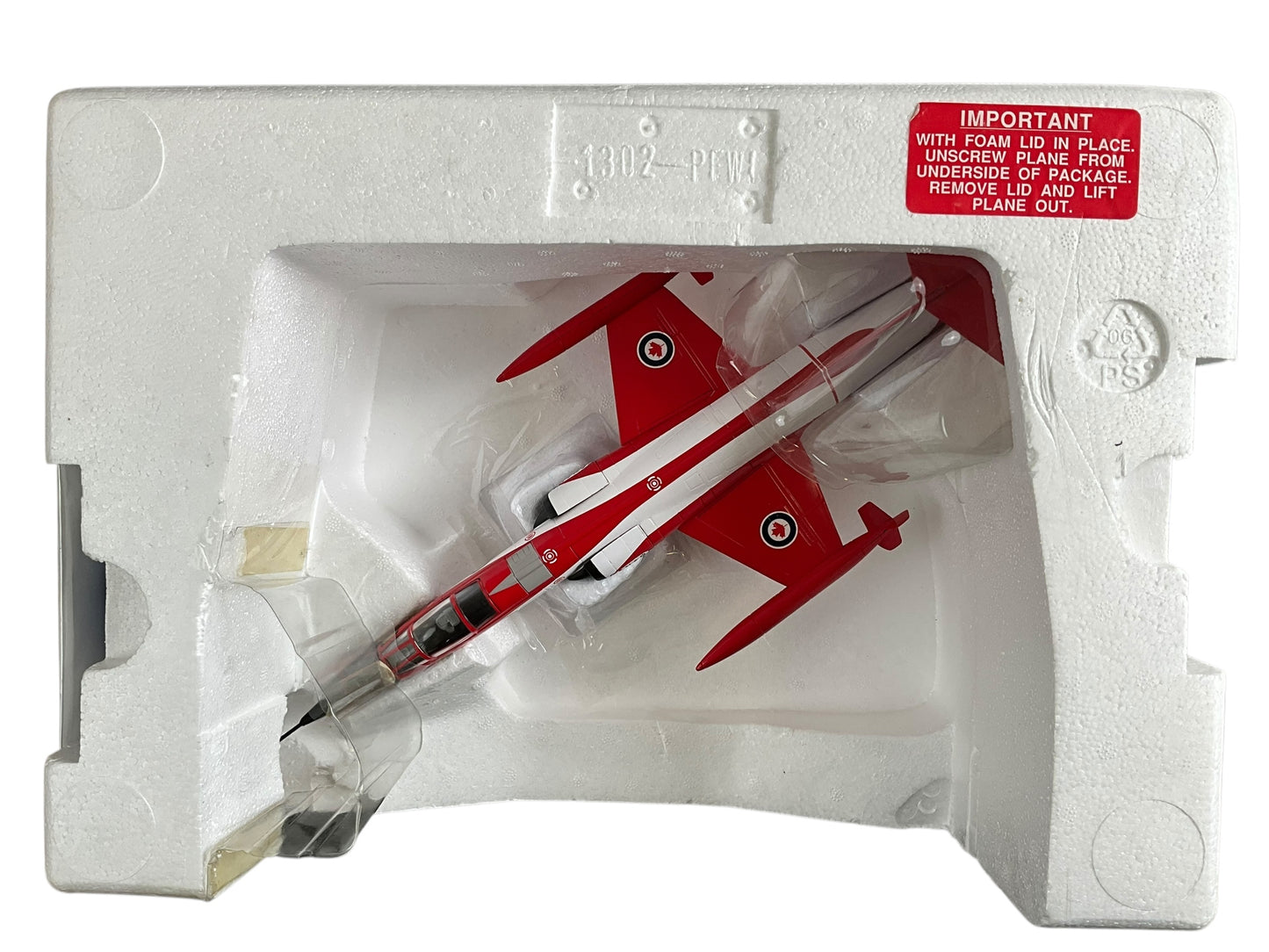 1/48 Franklin Mint/Armour (B11E090) Canadair CF104 (F104G) Starfighter (104668) 421 "Red Indian" Sqdn (Retirement Scheme) Canadian Armed Forces (Limited Edition)