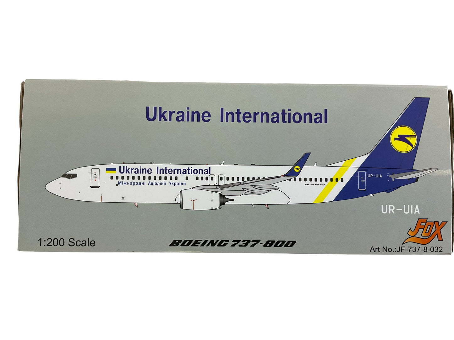 Ukrainian International Airlines Boeing 737-800 JC Wings 1:200 Scale Die Cast Model NIB