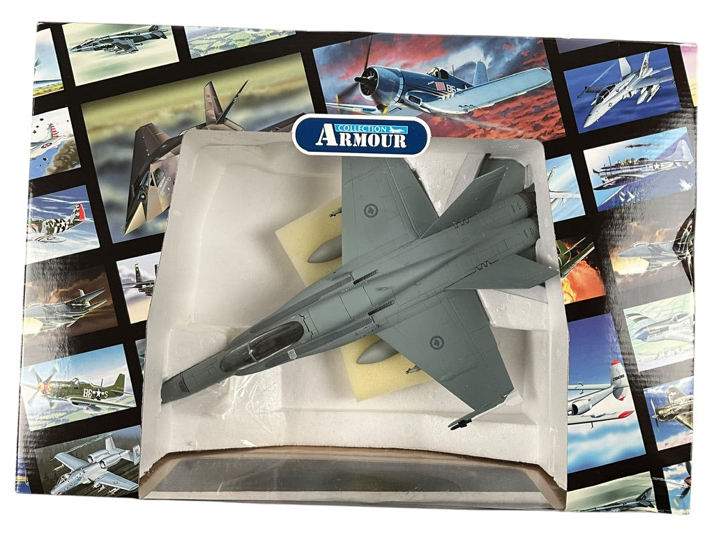 1/48 FRANKLIN-MINT (B11E123) McDONNELL-DOUGLAS CF188 HORNET (188766) Low Vis Blue-Gray Camoflage Livery 1st CAD,CFB Baden/Soelingen Germany 439 SabreTooth Tiger Sqdn 1991 - Later 416,441 & 409 Sqdn -CANADIAN ARMED FORCES (LIMITED EDITION #154 of ONLY 250)
