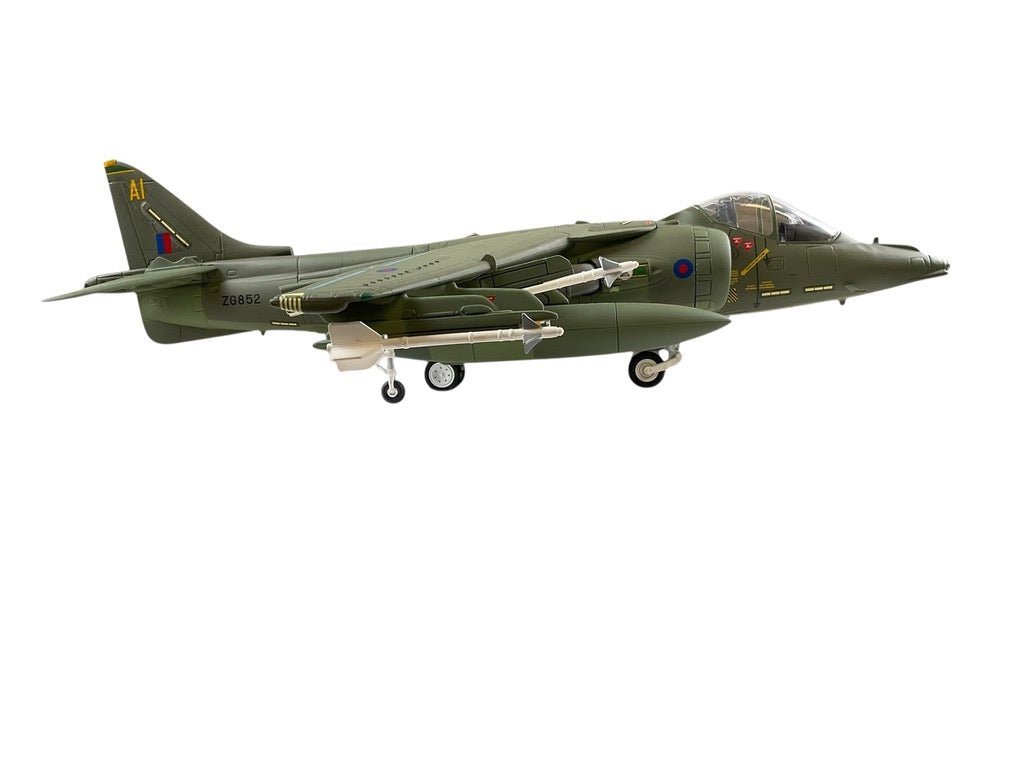 1/48 Armour/Franklin Mint (98053) BaE (British Aerospace) Harrier GR Mk.7 (ZG852) 20th SQN. (Reserve), " Deeds Not Words" R.A.F. (limited Edition)