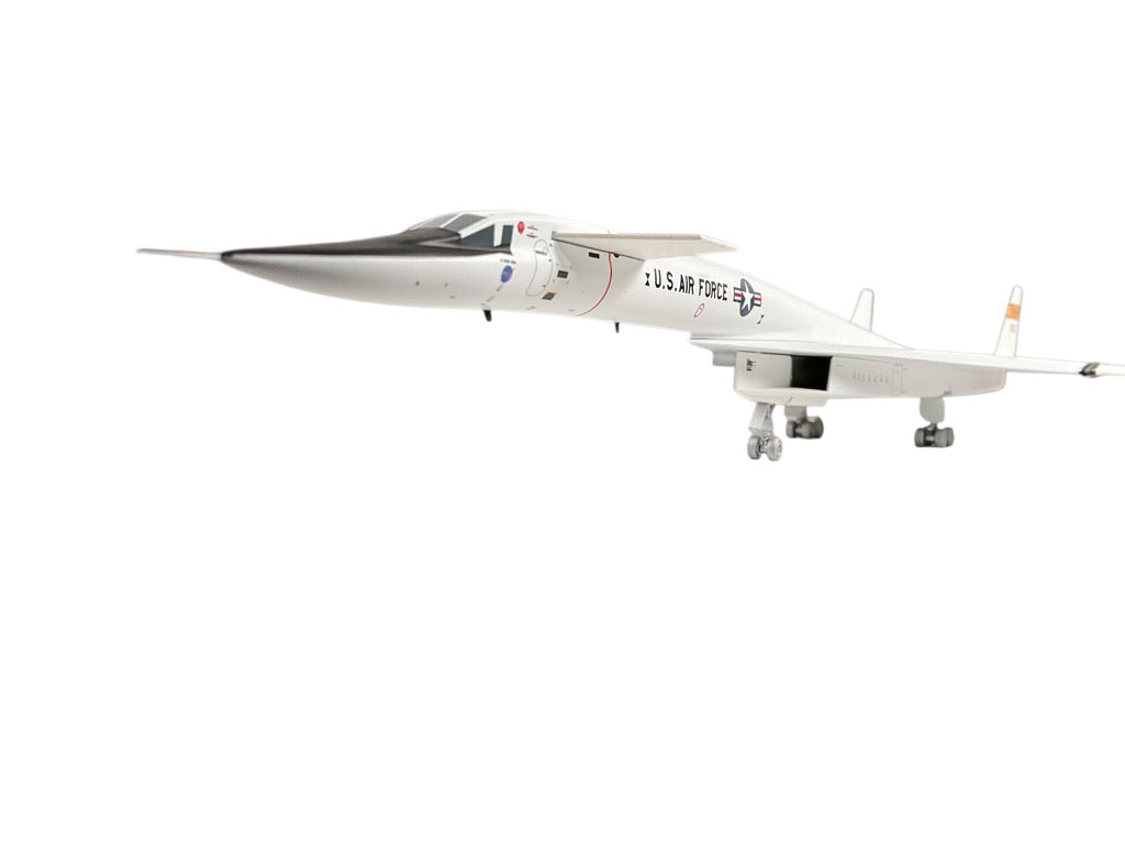 1/200 SQ Wings (L2080) North American XB70 Valkyrie (20001) Edwards AFB, Ca 1966, N.A.S.A. (Limited Edition)
