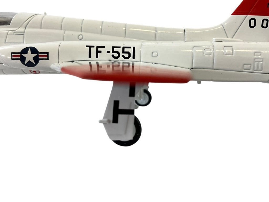 1/72 HobbyMaster (HA5403) Northrop T38A Talon (60-551) "Jackie Cochran" Edwards's Air Force Base, California U.S.A.F. 1961 (Limited Edition)