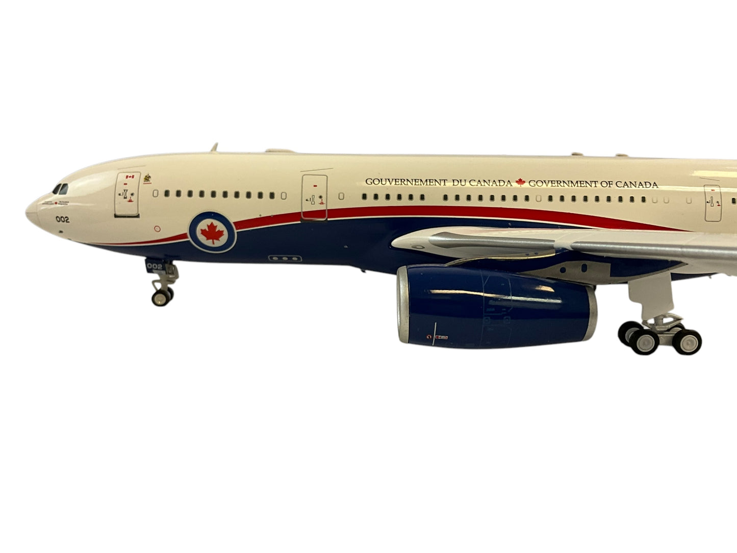 1/200 Inflight200 (IF332RCAF01) Airbus A330-200 Husky (330002) 437 "Husky" Sqdn R.C.A.F. (Limited Edition)