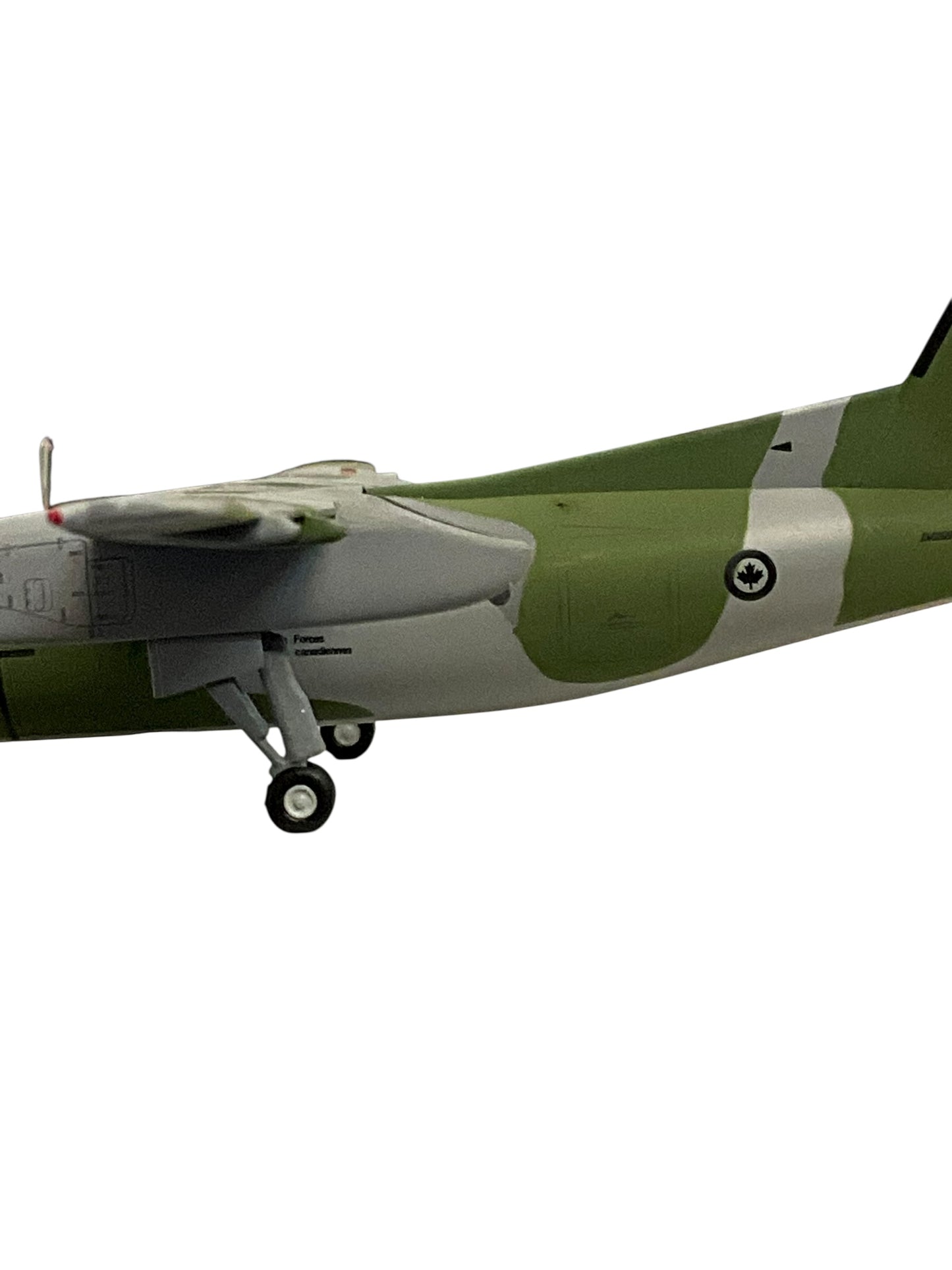 1/200 JC Wings (JC2CAF583) Bombardier (DHC-8-102) CC-142 402 Sqn Canadian Armed Forces (Limited Edition)