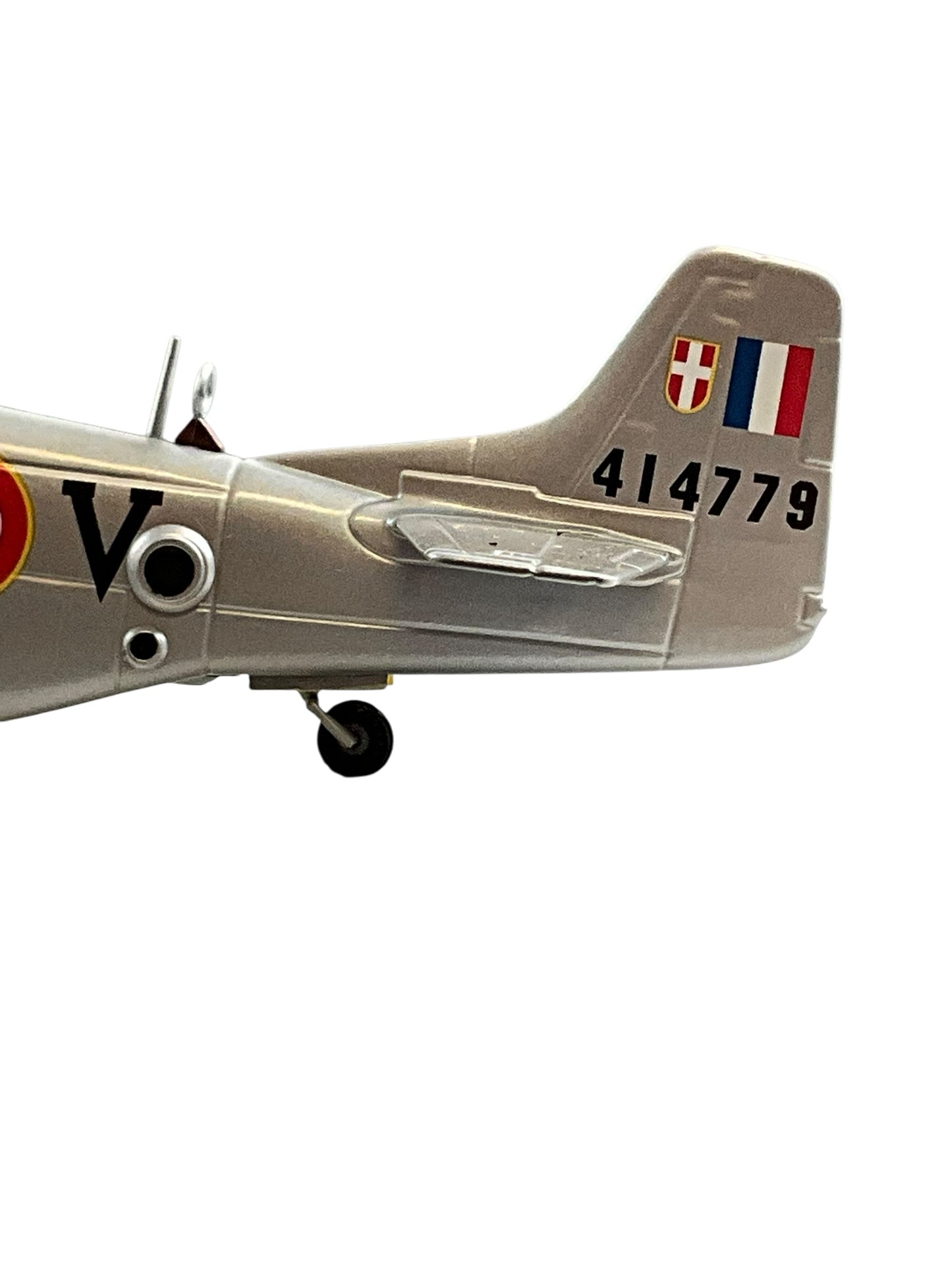1/48 Franklin Mint/Armour (B11B673) North American F6D (P51D) Mustang (414779 / R7+V) "Special Version" GR 2/23 Savoie, Armee De L'Air, Freiburg, France 1945 (Limited Edition) 2004 Release
