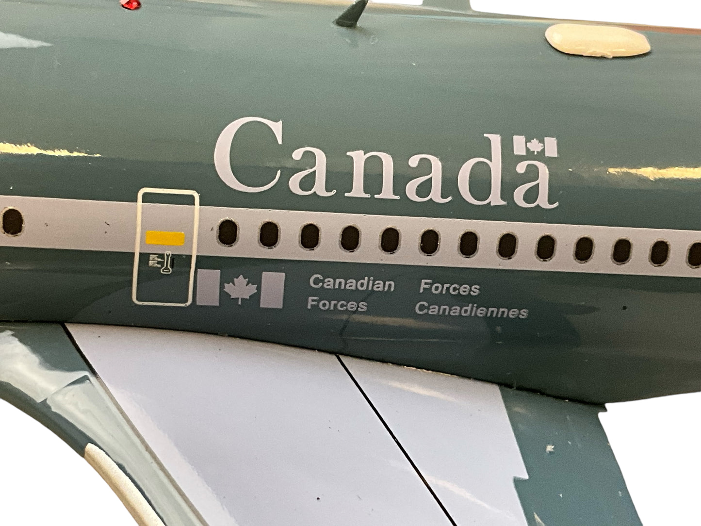 1/200 Inflight200 (IF310RCAF04) Airbus A310-304 (CC150) Polaris (15004) 437(T) "Husky" Transport Sqdn (Trenton, Ont) RCAF (Limited Edition)