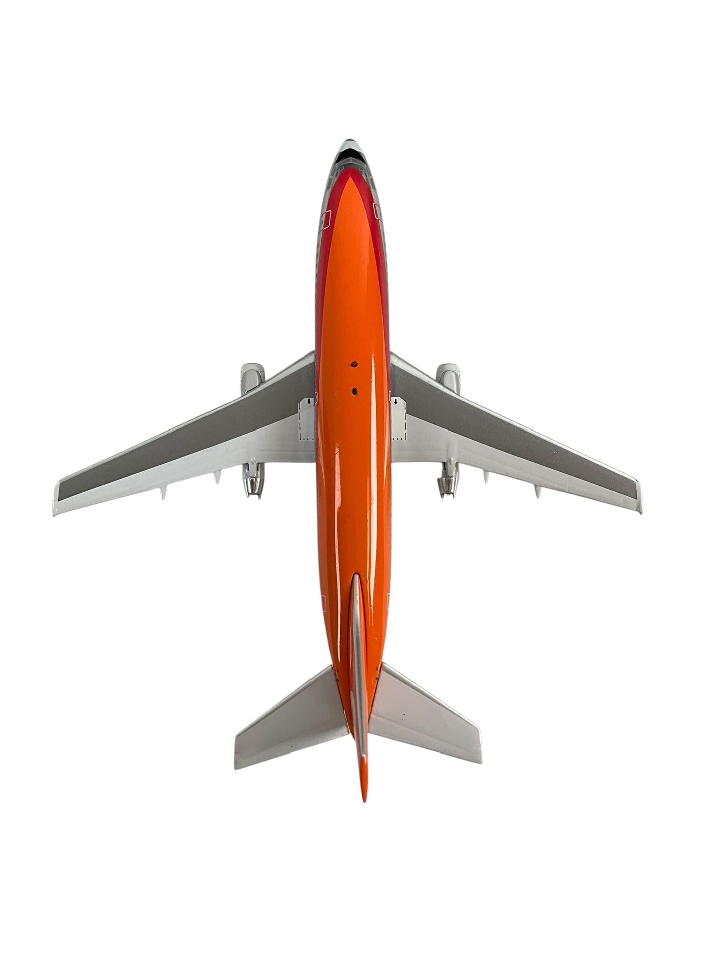 1/200 INFLIGHT200 BOEING B737-211 1968-1983 CP-AIR (LIMITED EDITION of ONLY 240)