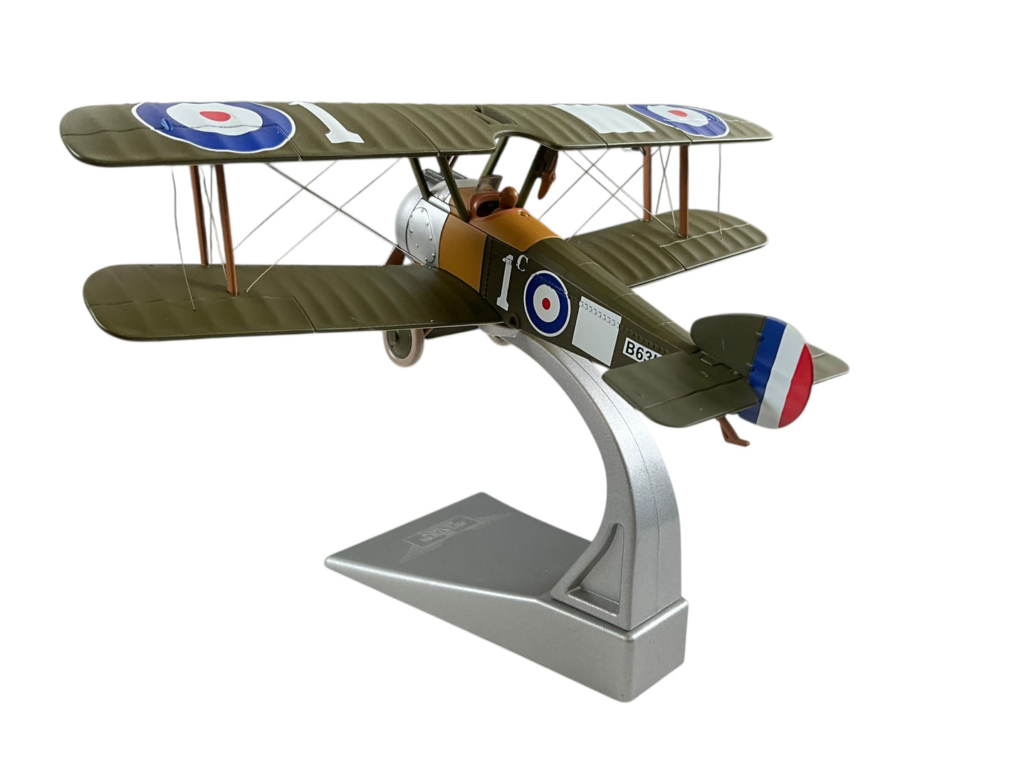 1/48 CORGI (AA38102) SOPWITH CAMEL (B6313) - William George "Billy " Barker - No.28 Sqdn - France Oct 1917 - ROYAL FLYING CORPS (LIMITED EDITION #1663 of ONLY 1750)