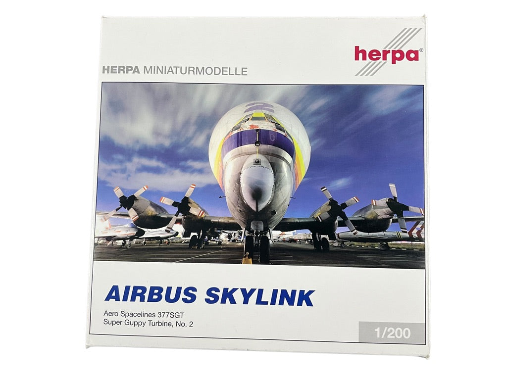 1/200 Herpa (555258) Aero Spacelines 377SGT Super Guppy Turbine (No.2/F-BPPS) Airbus SkyLink (Limited Edition)