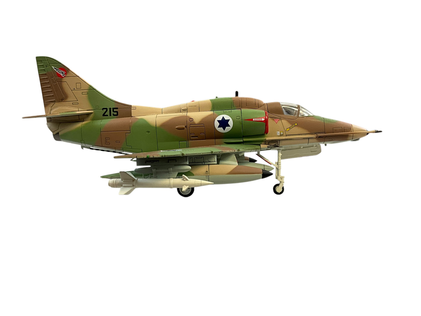 1/72 HobbyMaster (HA1407) Douglas A4E Skyhawk Yom Kippur War 1973 - 116 Sqdn "The Flying Wing" Israeli Air Force (Limited Edition)