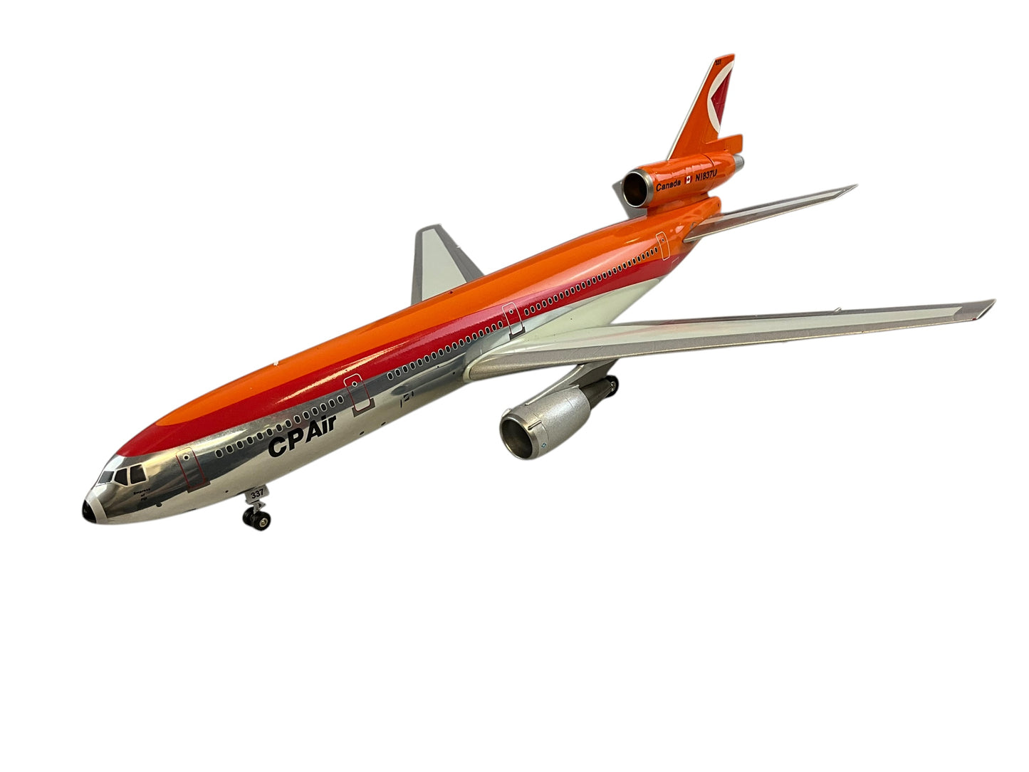 1/200 INFLIGHT200 McDONNELL-DOUGLAS DC10-10 Empress of Fiji CP-AIR