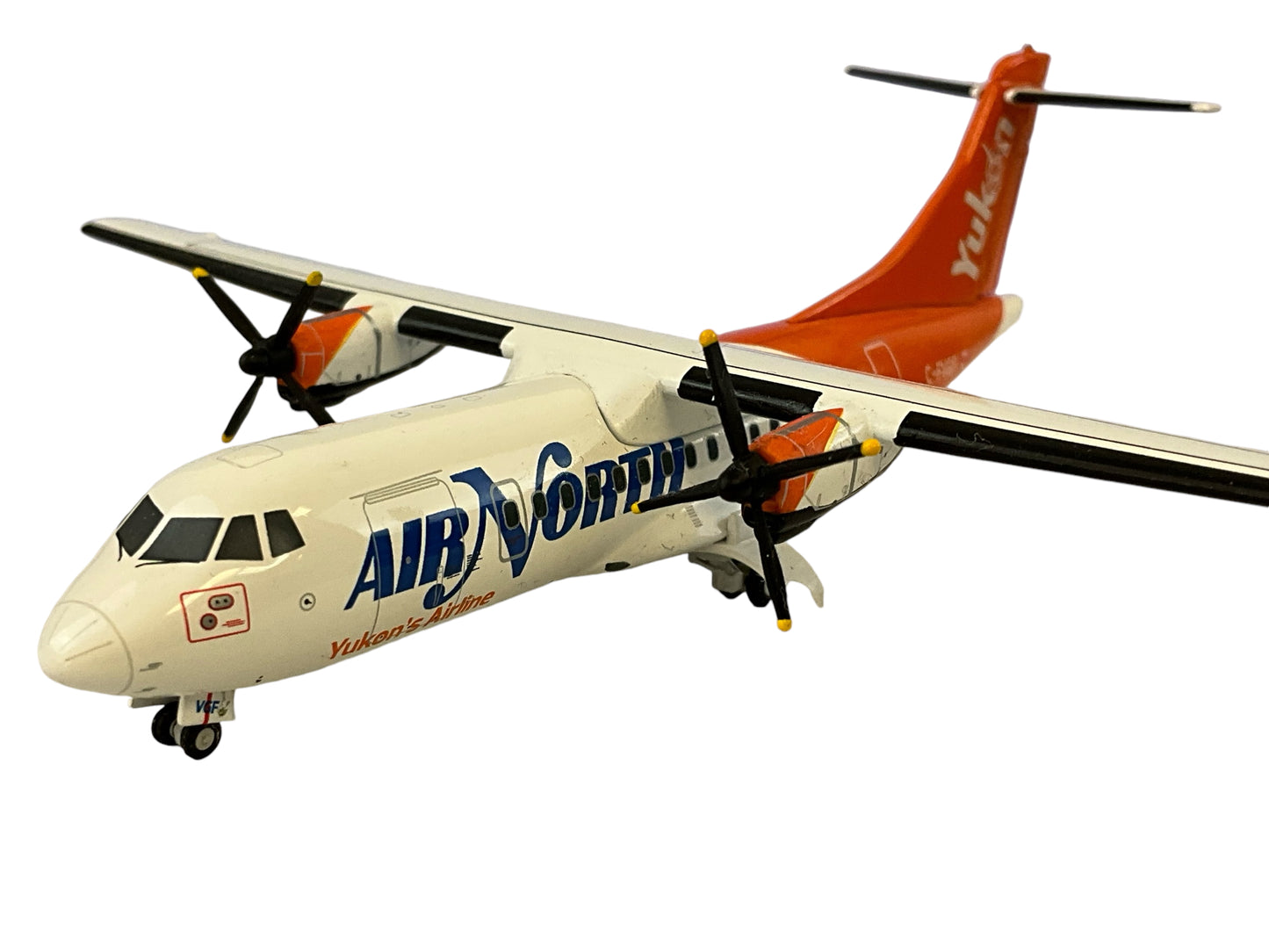 1/200 Gemini200 (G2ANT595) ATR42-300 (C-FVGF) "Yukon's Airline" Air North (Limioted Edition)